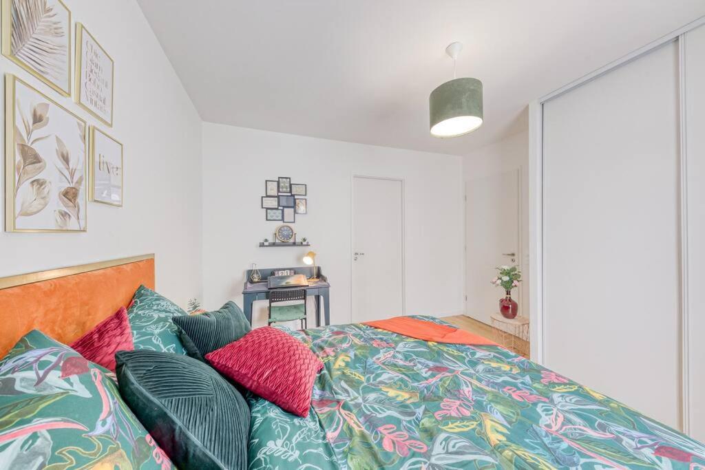 Easy Paris Visit Metro & Parking Apartman Saint-Ouen  Kültér fotó