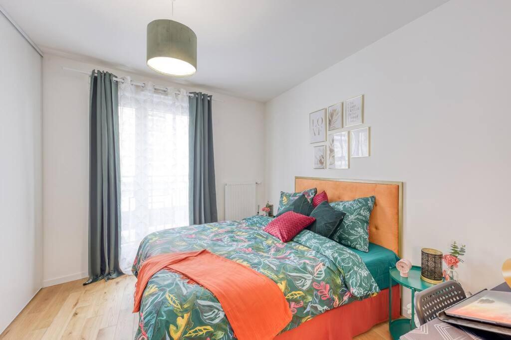 Easy Paris Visit Metro & Parking Apartman Saint-Ouen  Kültér fotó